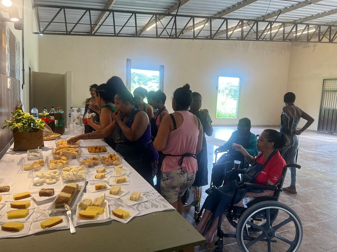 Encontro com café no ateliê